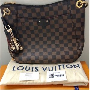 Louis Vuitton South Bank Besace